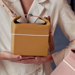 Nappa Dori Narvik Box Bag